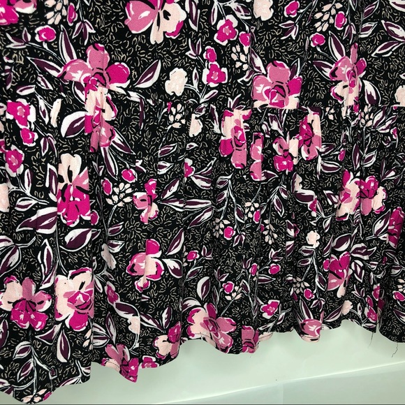 TERRA & SKY dress in black, pink, purple floral pattern with ruffled fla… - Picture 10 of 11